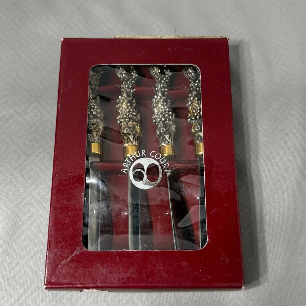 Arthur Court Grape and Vine Pattern Spreaders Set of 4 Vintage #4-406
